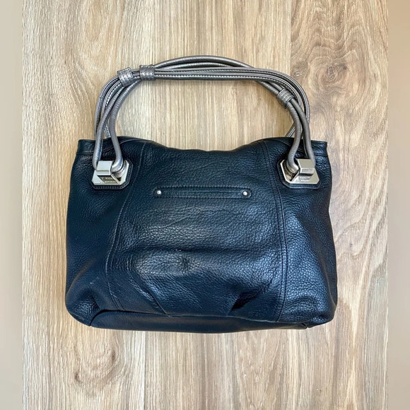 B. Makowsky Black Leather Metallic Gray Handles Hobo Shoulder Handbag EUC - Picture 6 of 6
